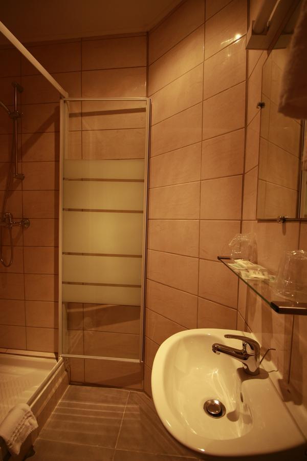 Hotel Moderne Marseilles Buitenkant foto